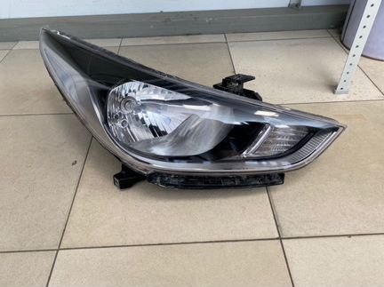 Фара передняя правая Hyundai Solaris 2 H5 G4LC
