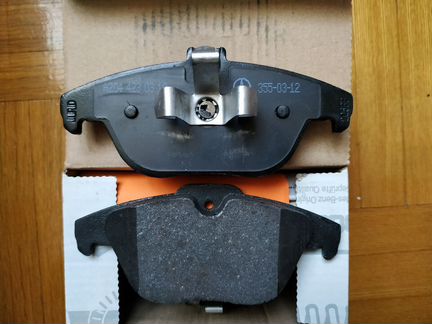 Оригинальные колодки на Мерседес W204