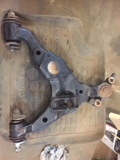 Тойота прадо 120,передний рычаг левый нижний