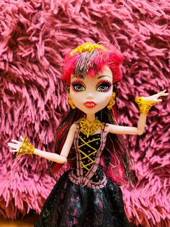 Кукла monster high Дракулаура